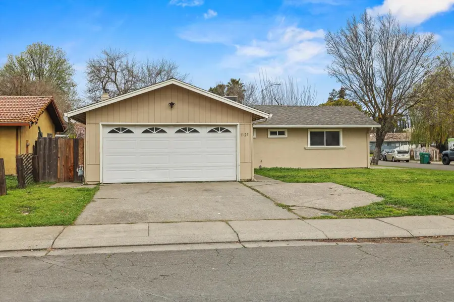 1127 Castle Oaks Drive, Stockton, CA 95210 - #2