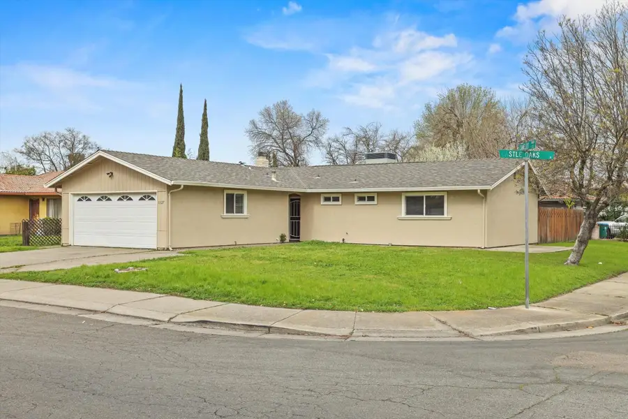 1127 Castle Oaks Drive, Stockton, CA 95210 - #3