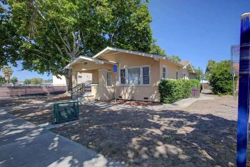 325 Mitchell Avenue, Turlock, CA 95380 - #2