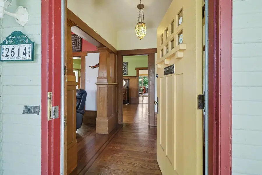 2514 C Street, Sacramento, CA 95816 - #3