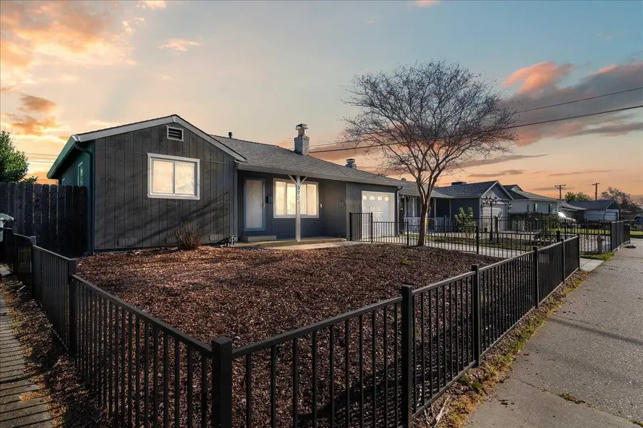 3721 Mcclellan Drive, North Highlands, CA 95660 - #3