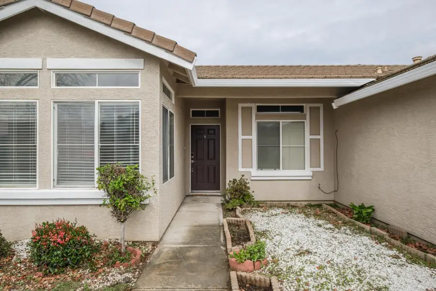 8428 Zinnia Way, Elk Grove, CA 95624 - #2