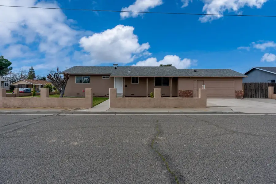 1358 Conner Avenue, Dos Palos, CA 93620 - #2