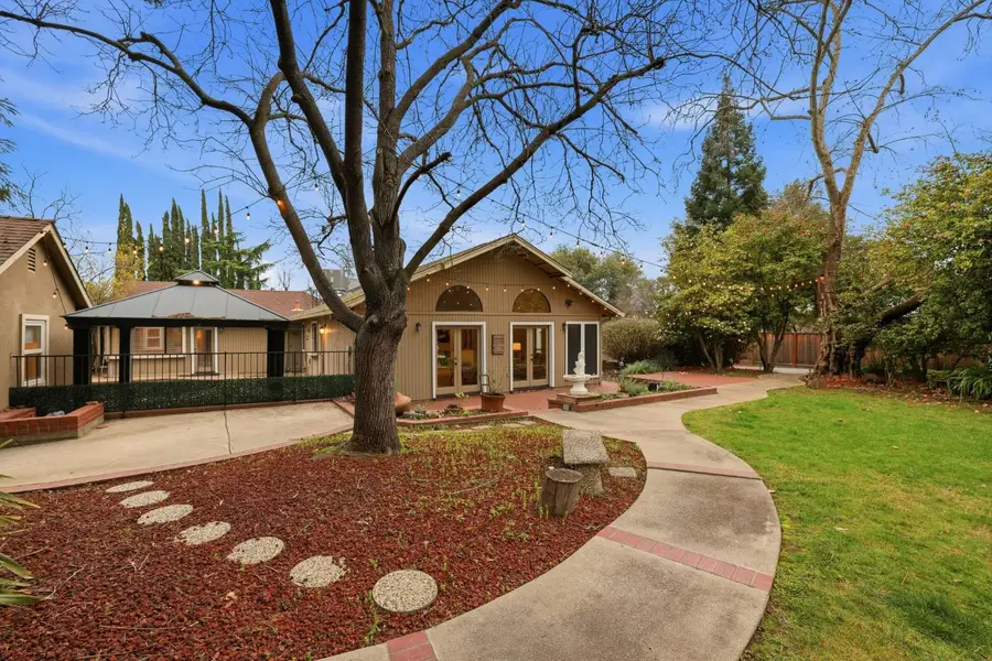 4416 Kenneth Avenue, Fair Oaks, CA 95628 - #3