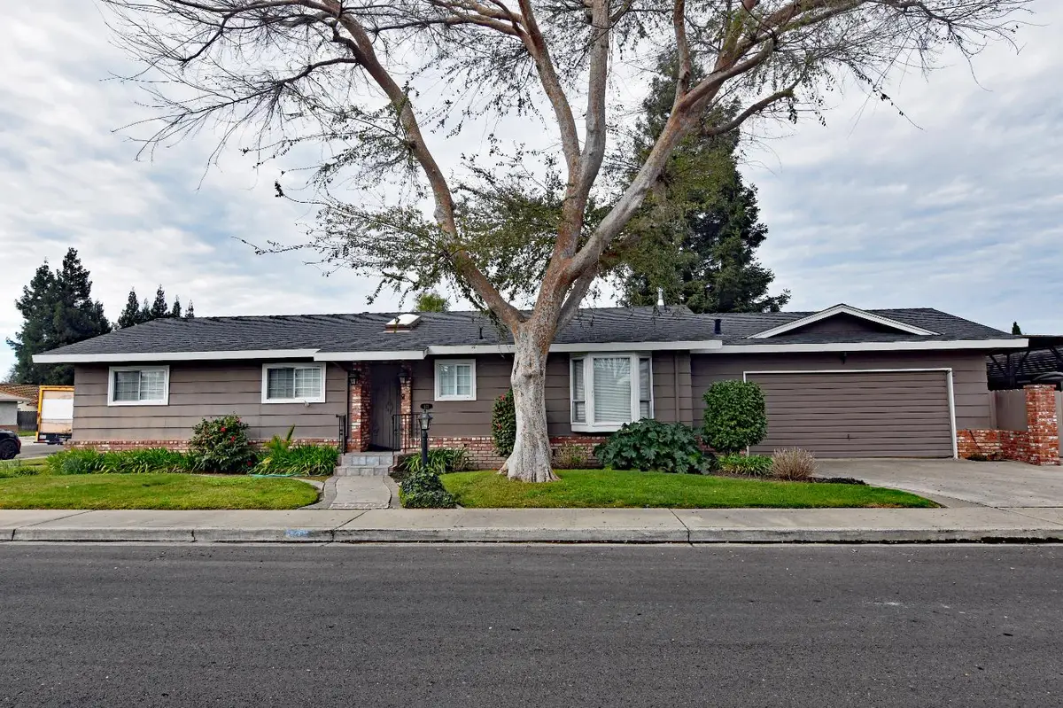 425 Corello Street, Turlock, CA 95380 - #1