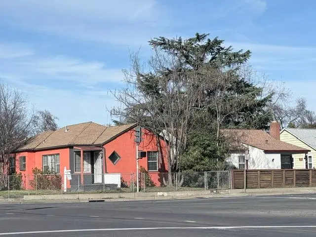 3839 Martin Luther King Jr Boulevard #B, Sacramento, CA 95820 - #2