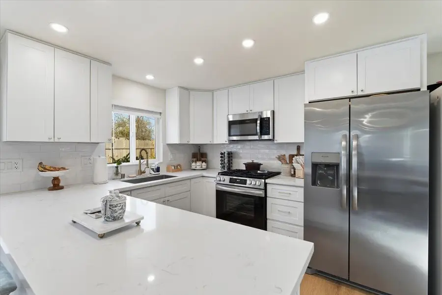 1923 Juliesse Avenue, Sacramento, CA 95815 - #3