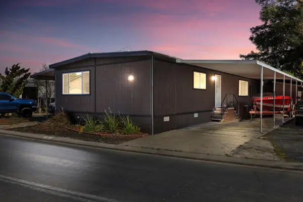 2621 Prescott Rd #79, Modesto, CA 95350