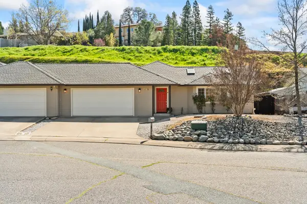 230 Manor Ct, Sutter Creek, CA 95685