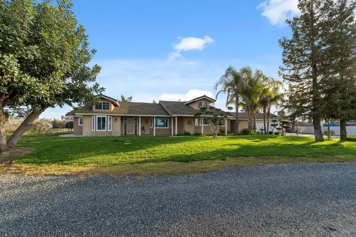 5757 10th Ave, Hanford, CA 93230 - #1