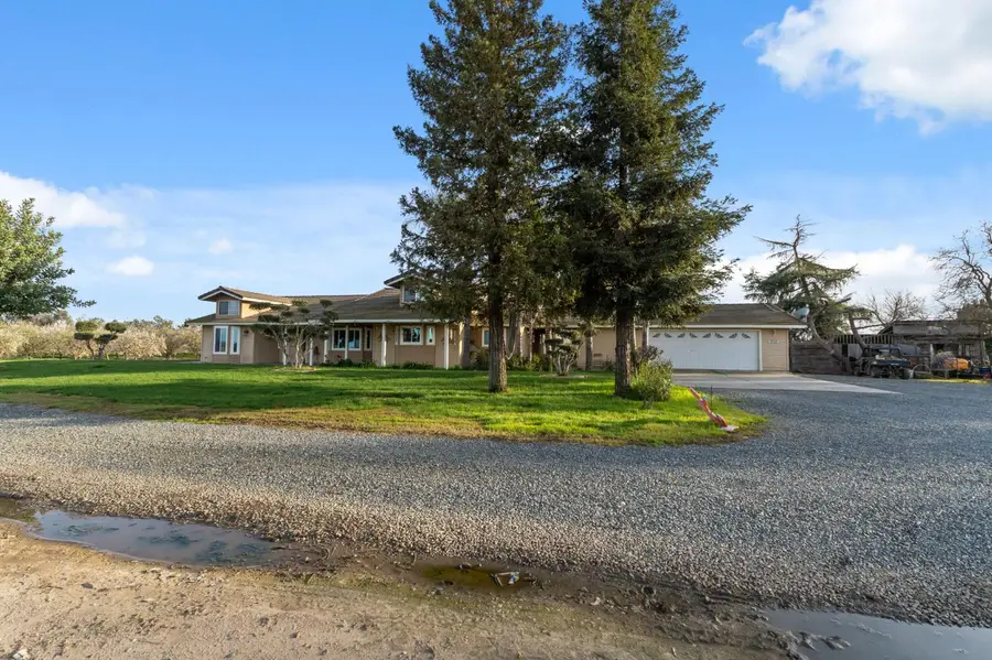 5757 10th Ave, Hanford, CA 93230 - #2