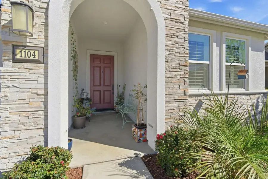 1104 Basalt Drive, Los Banos, CA 93635 - #2