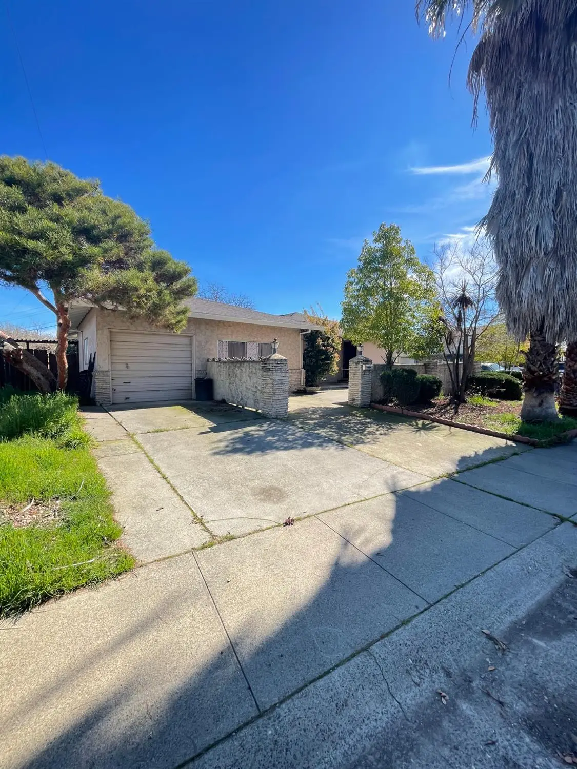 2325 Glen Ellen Circle, Sacramento, CA 95822 - #1