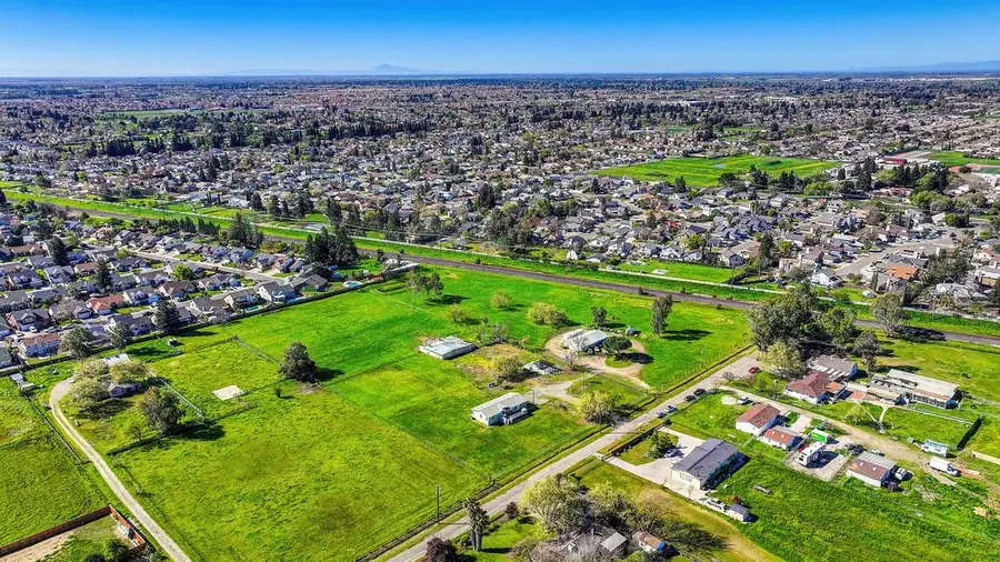 8610 Carlisle, Sacramento, CA 95828 - #3