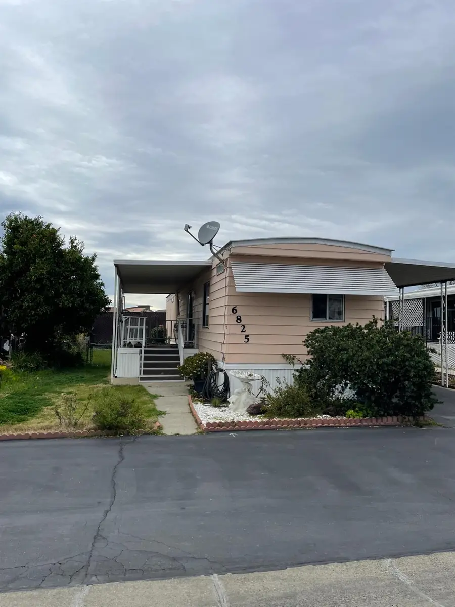 6825 Capital Circle #204, Sacramento, CA 95828 - #3