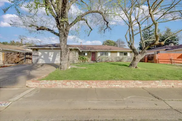 2300 Homewood Way, Carmichael, CA 95608