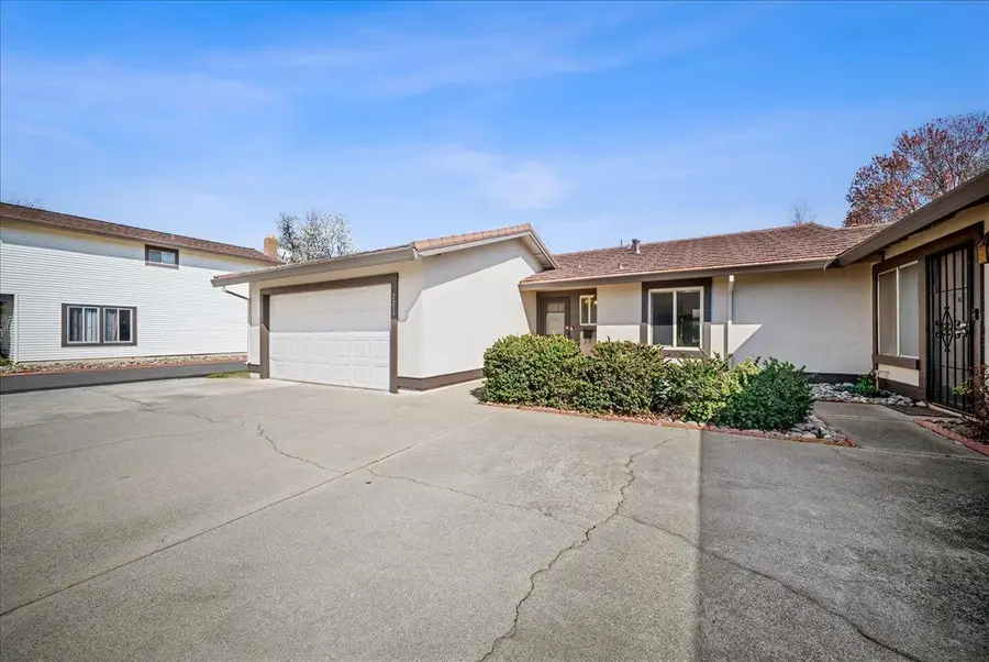 2237 Kingstree Lane, Rancho Cordova, CA 95670 - #3