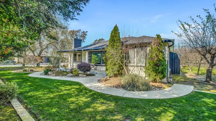 2331 E Woodson Road, Acampo, CA 95220 - #2