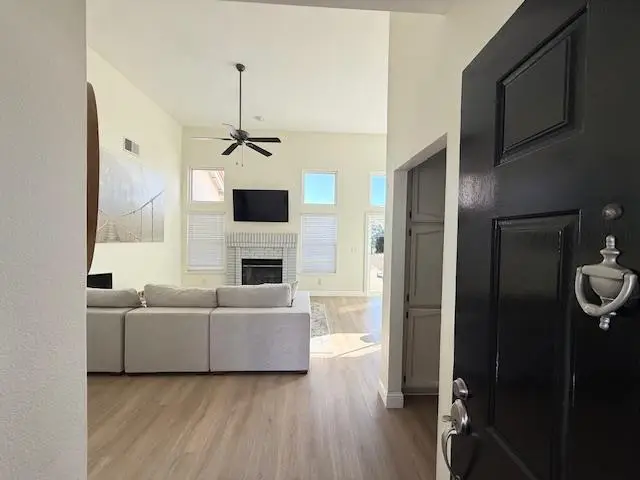 9452 Markfield Way, Sacramento, CA 95829 - #3