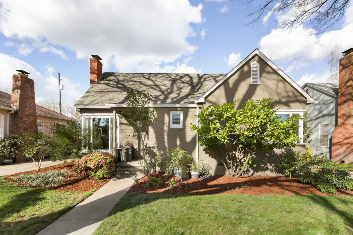 963 Robertson Way, Sacramento, CA 95818 - #1