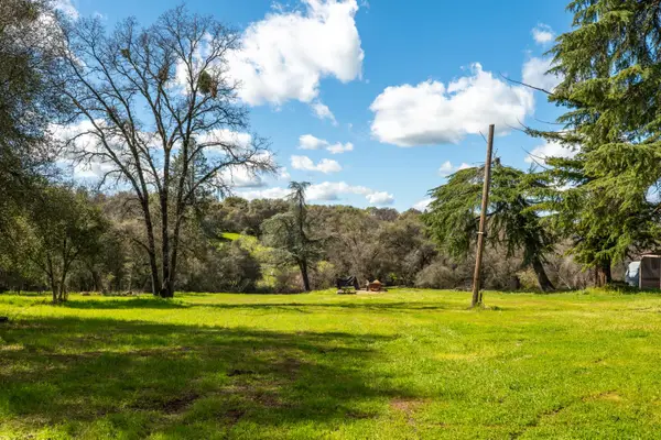 10925 Joeger Road, Auburn, CA 95602