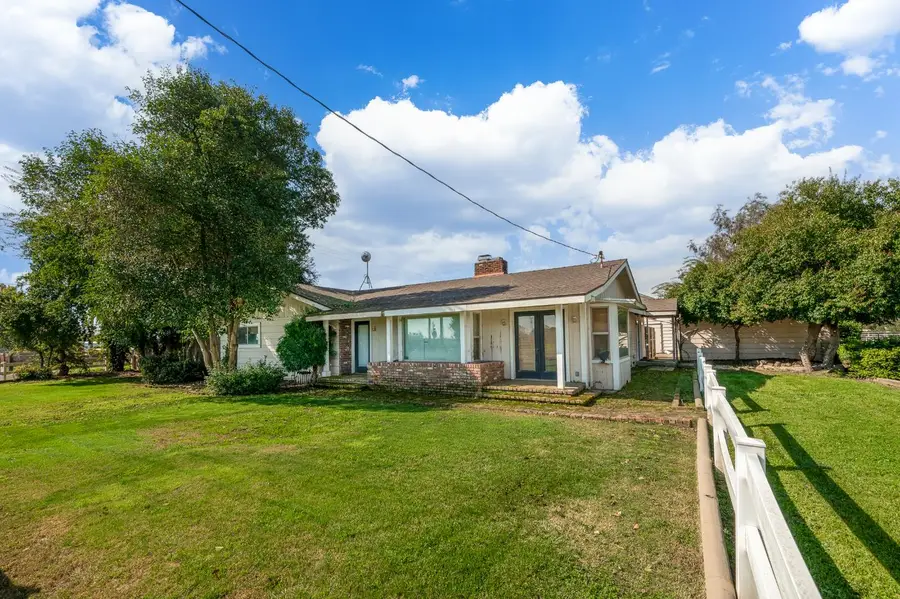 11501 Pioneer Avenue, Oakdale, CA 95361 - #3
