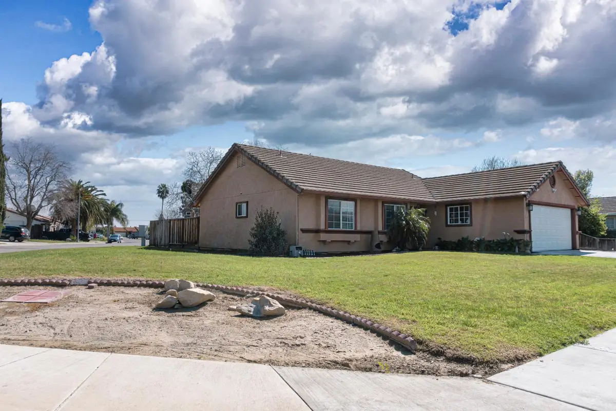 2030 Hastings Avenue, Los Banos, CA 93635 - #1