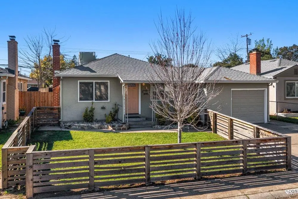 5200 Whittier Drive, Sacramento, CA 95820 - #1