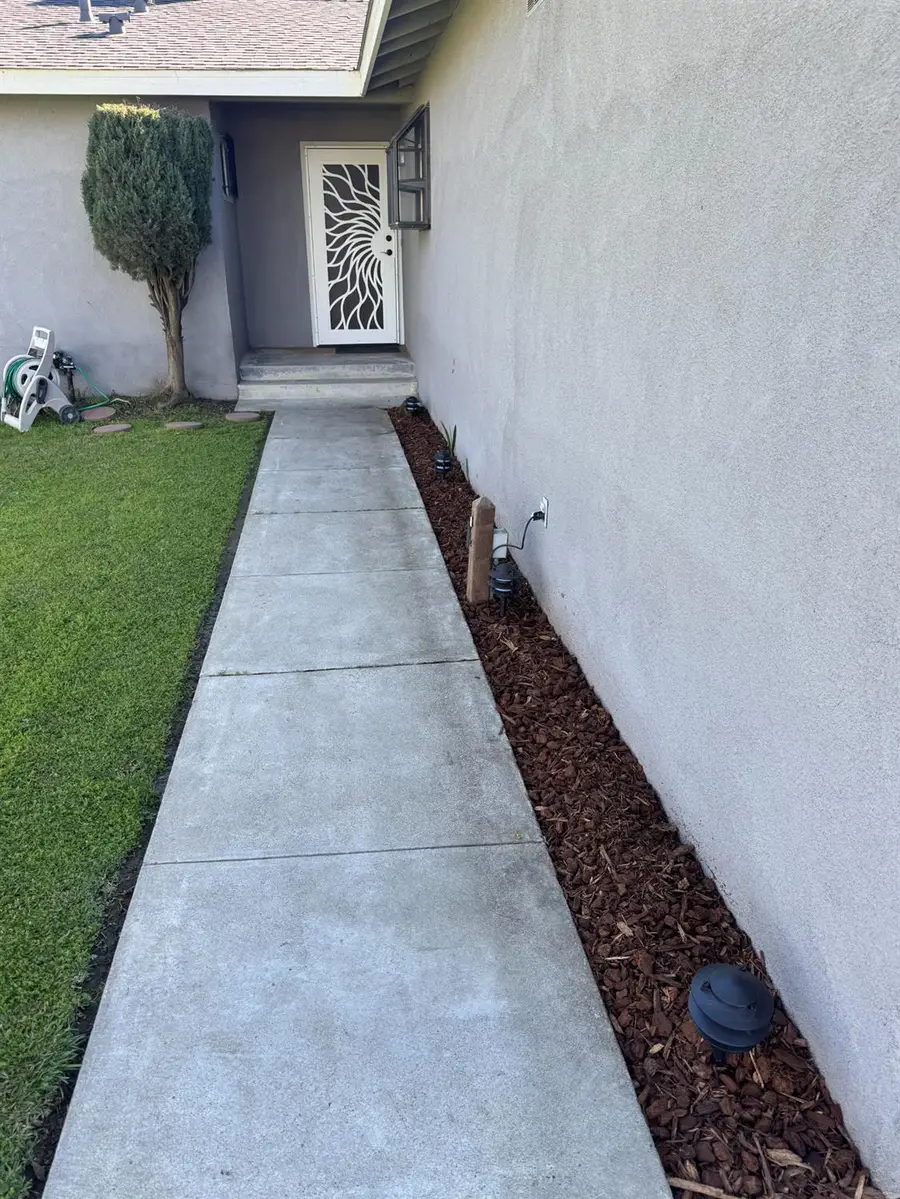 224 N Santa Ana Street, Los Banos, CA 93635 - #3