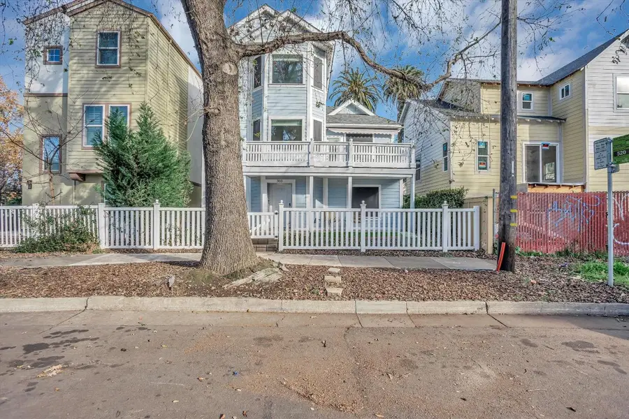 303 W Street, Sacramento, CA 95818 - #2