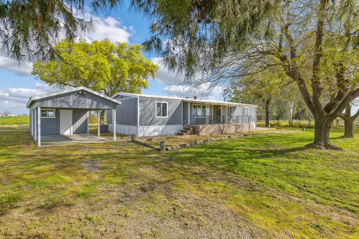 13941 9th Avenue, Hanford, CA 93230 - #1