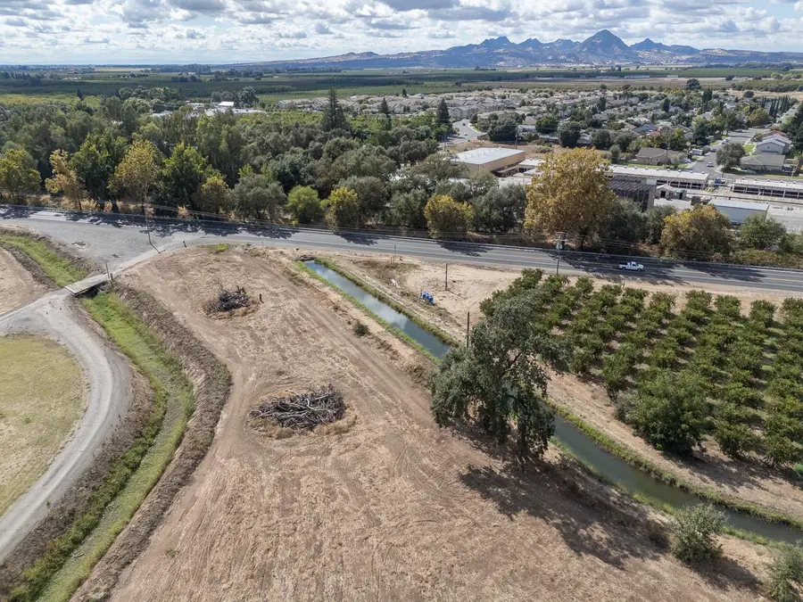 9375 Live Oak Boulevard, Live Oak, CA 95953 - #2