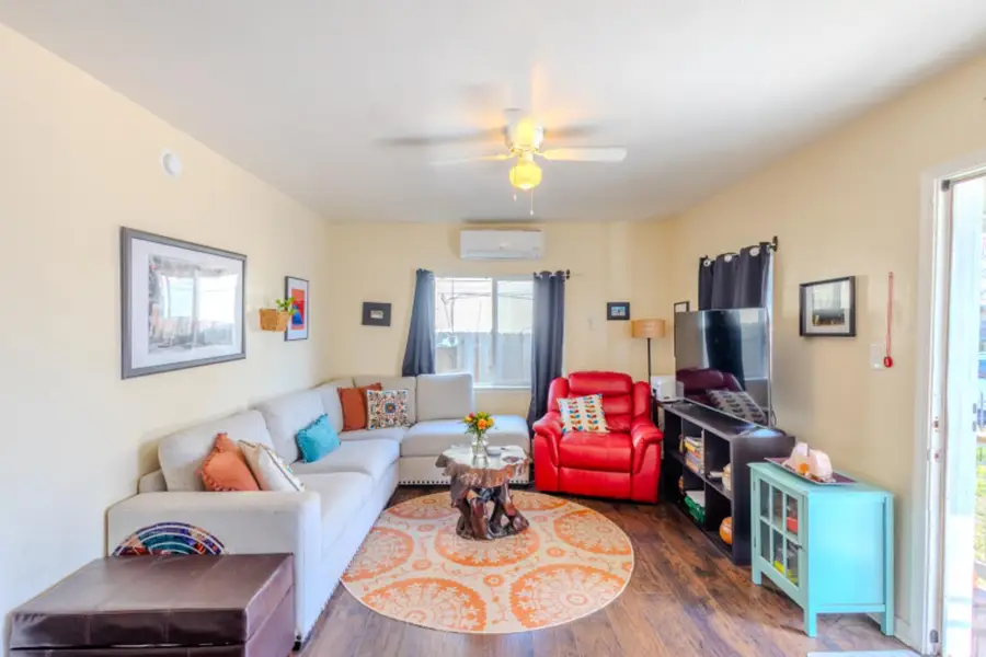 4006 35th Street, Sacramento, CA 95820 - #3