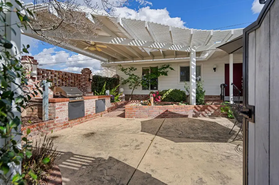 2110 Saint Marks Way, Sacramento, CA 95864 - #2