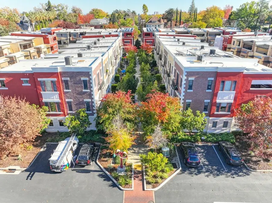 2011 Vizcaya Walk, Sacramento, CA 95818 - #3