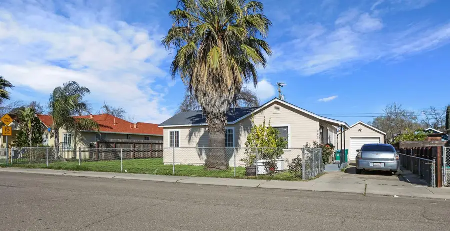 630 N Watts Avenue, Stockton, CA 95205 - #2