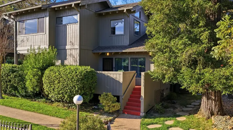 5911 Sarah Court, Carmichael, CA 95608 - #2