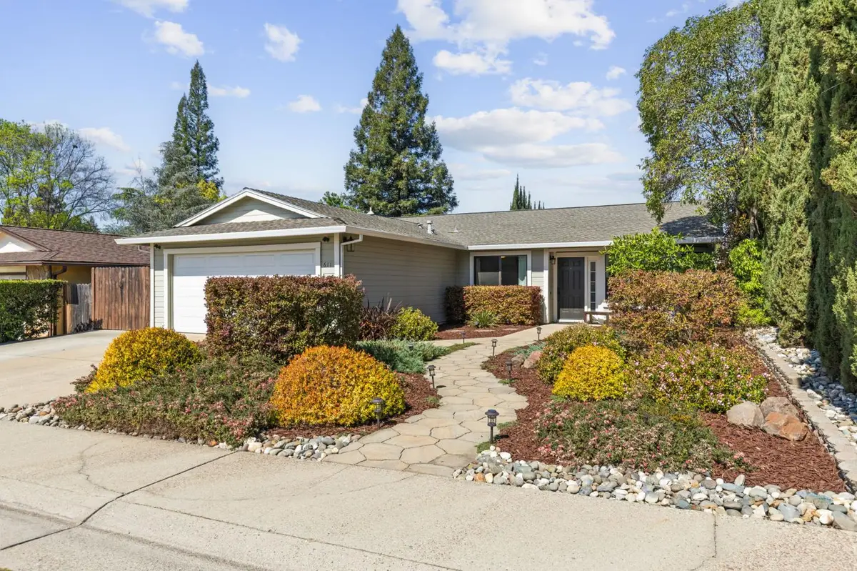 611 Treese Way, Roseville, CA 95678 - #1