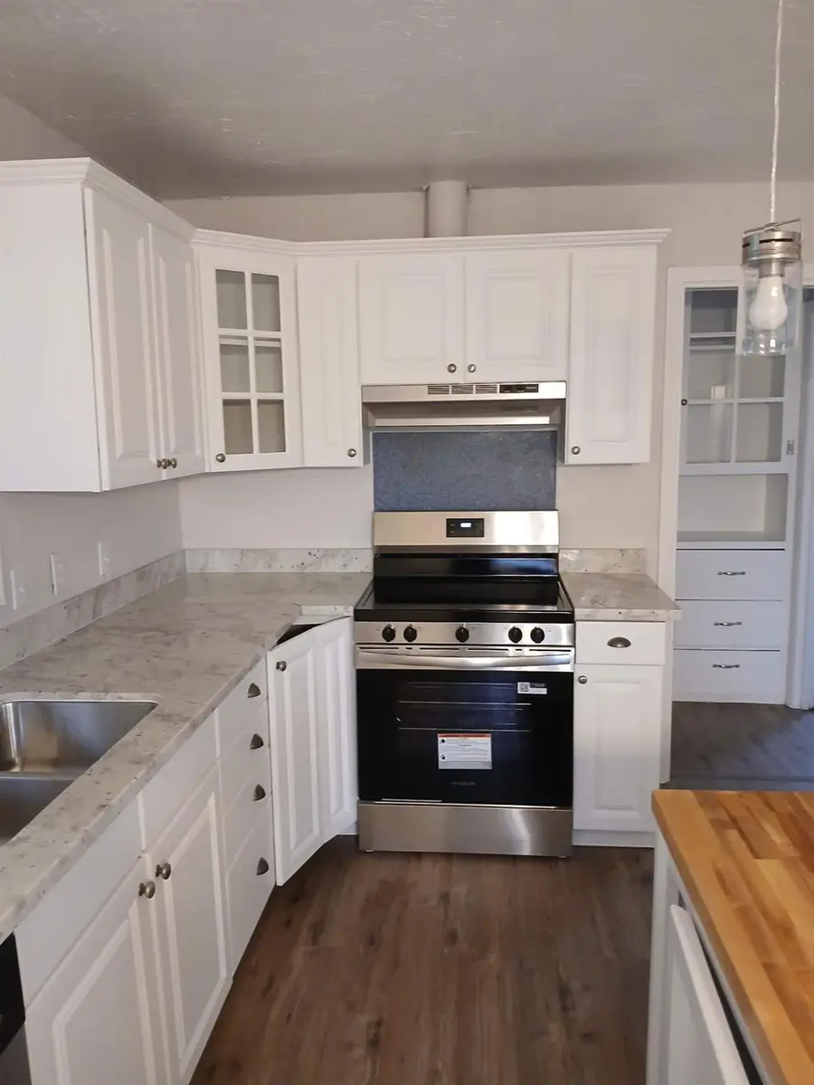 2583 Reservoir Lane, Redding, CA 96002 - #3