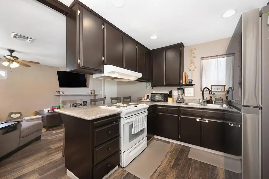 4463 San Juan Avenue, Fair Oaks, CA 95628 - #2