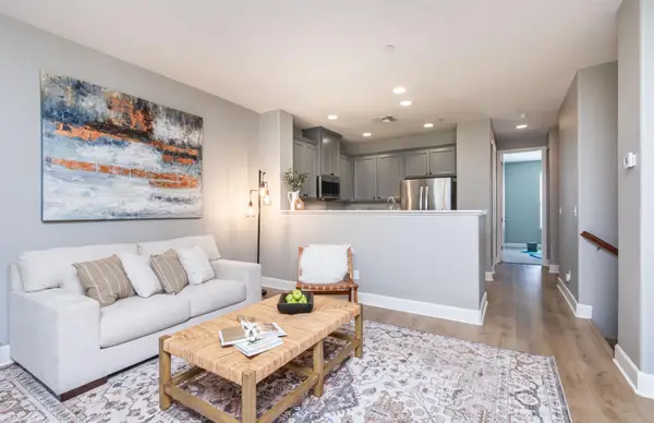 6198 Lonetree Boulevard, Rocklin, CA 95765