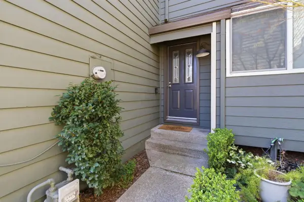 8667 Mariners Drive #32, Stockton, CA 95219