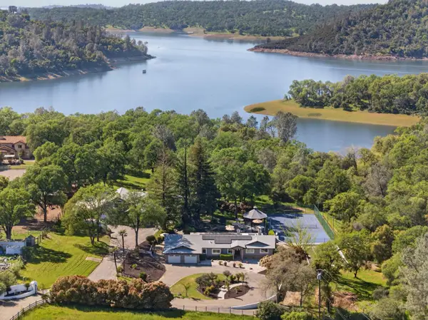 1345 Easy Lane, El Dorado Hills, CA 95762