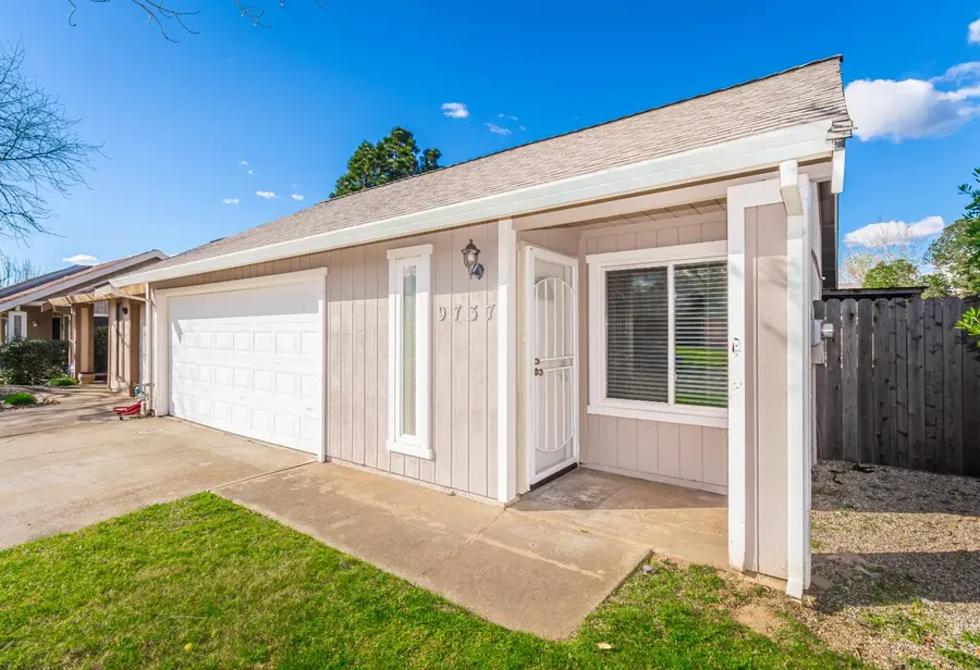 9737 Woodhollow Way, Sacramento, CA 95827 - #3