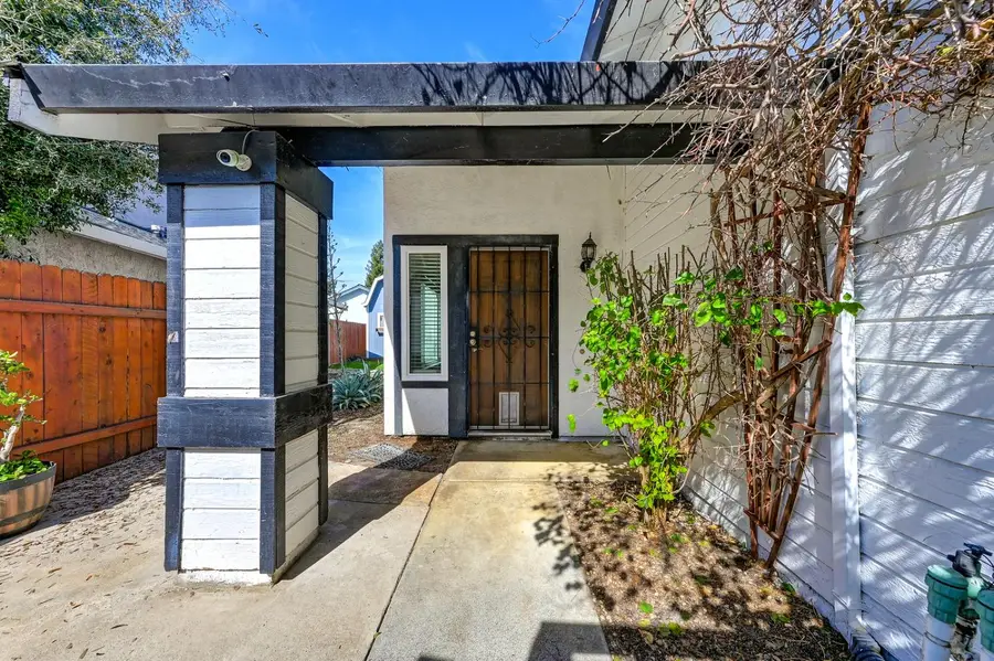 27 Waterfront Court, Sacramento, CA 95831 - #3
