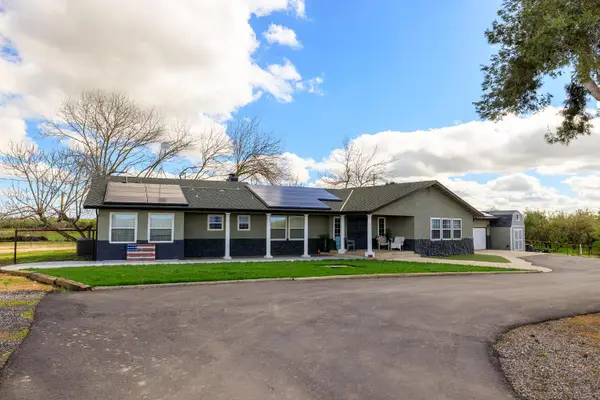 10606 Pioneer Avenue, Oakdale, CA 95361