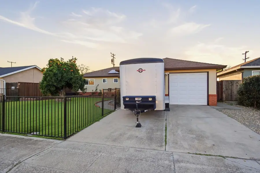 355 Harding Avenue, Manteca, CA 95336 - #3