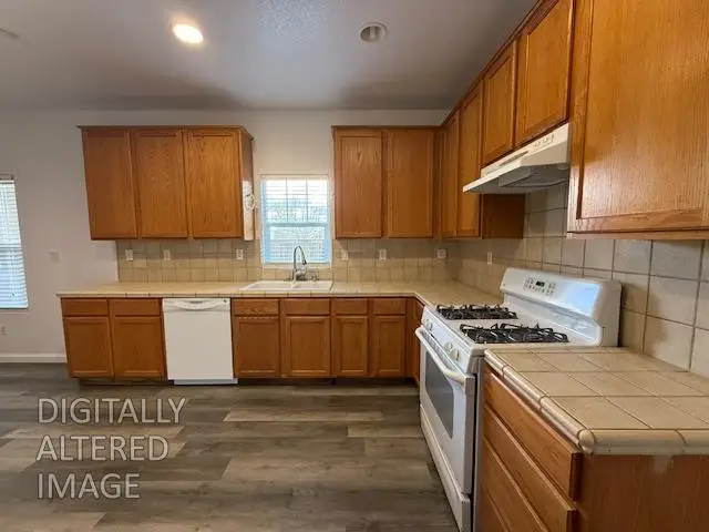 4650 Debralee Way, Sacramento, CA 95838 - #3