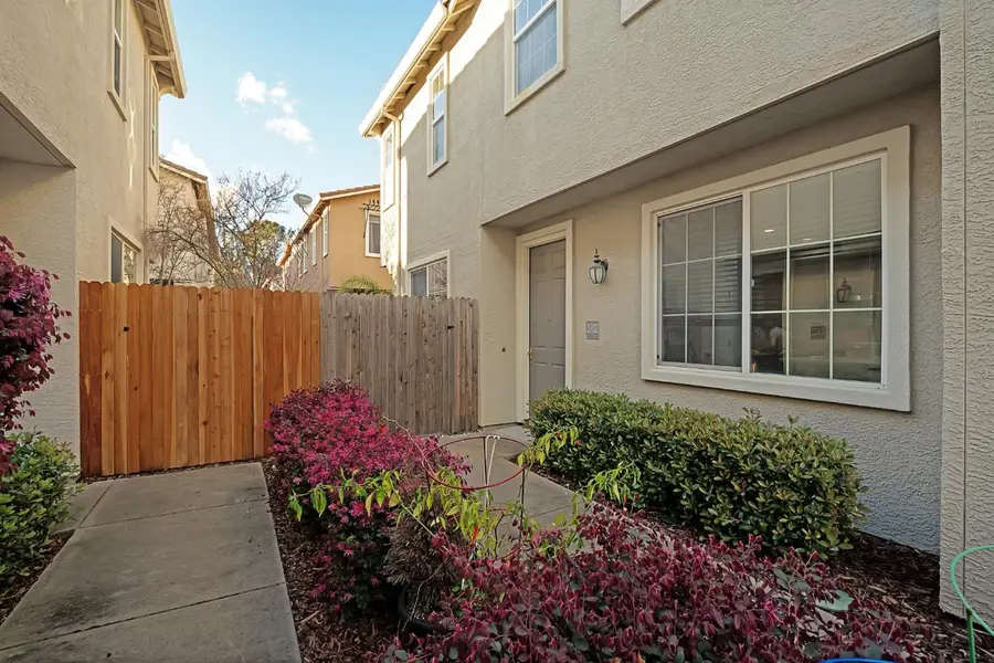 2702 Ferry Circle, Folsom, CA 95630 - #2