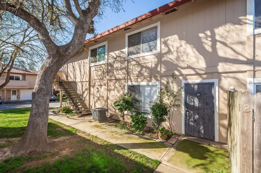 5736 Shadow Creek Drive #2, Sacramento, CA 95841 - #3